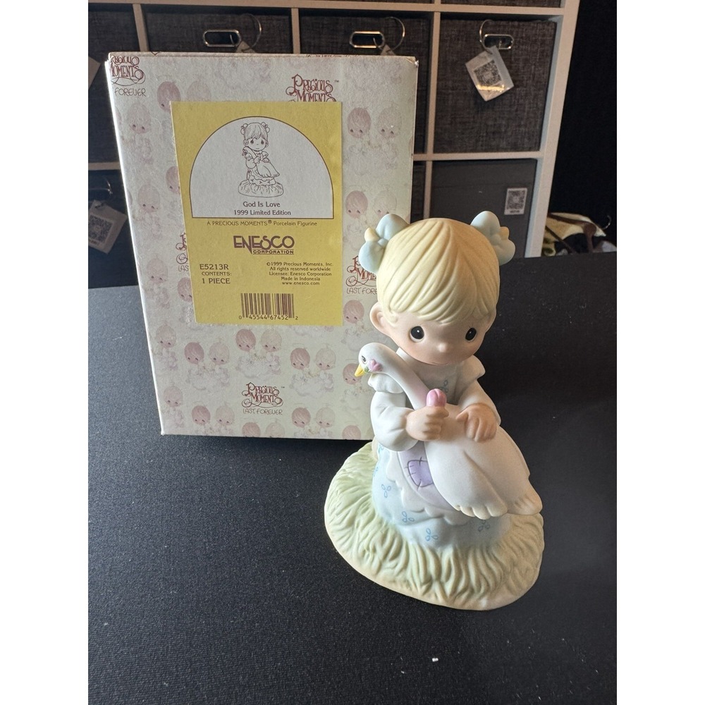 1999 Precious Moments "God Is Love" E5213R Limited Edition NIB